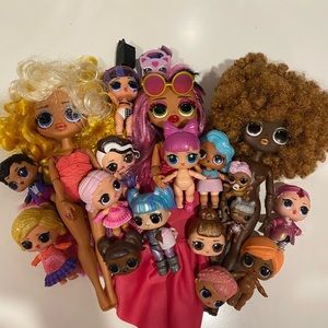 Lot of used LOL dolls